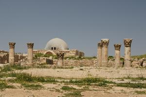 Dom des Umayyadenpalasts und Reste der Moschee