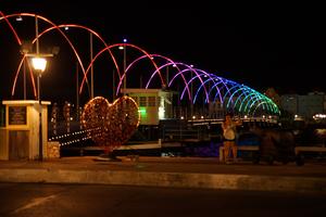 So sieht die Königin-Emma-Brücke eigentlich aus