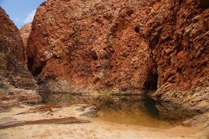 Wasserloch in der Redbank Gorge