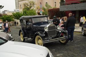 Richtig alter Oldtimer